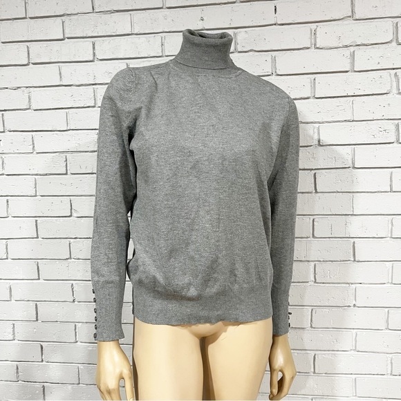 Active USA Women’s Gray Turtleneck - Picture 1 of 9
